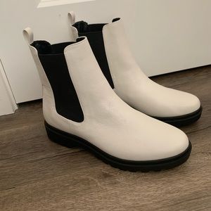 White Chelsea Boots W 10